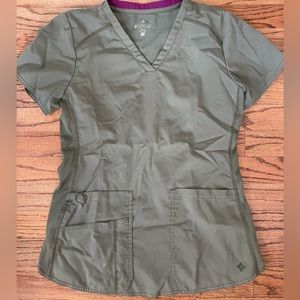 Olive green scrub top! Brand: Medcouture! Size XS